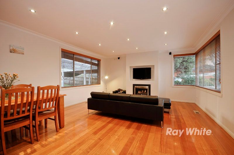 22 Pentlowe Road, WANTIRNA SOUTH VIC 3152