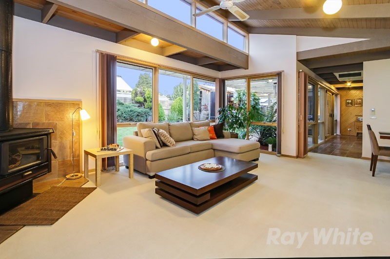 36 Segarta Circuit, FERNTREE GULLY, VIC 3156