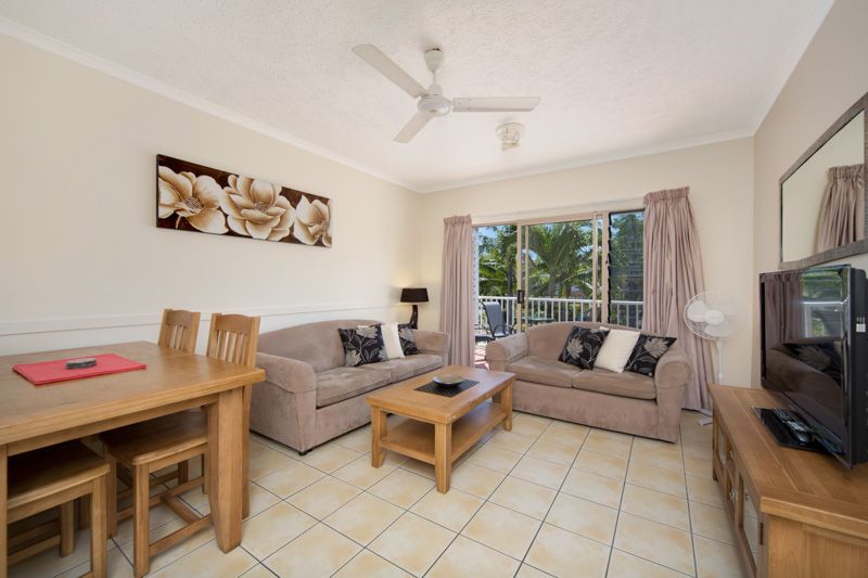 HOLLOWAYS BEACH, QLD 4878