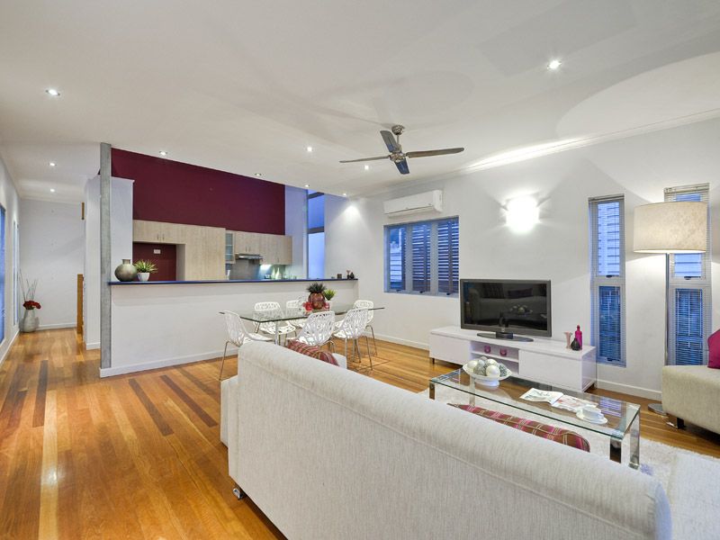 77 CLAY Street, NEW FARM, QLD 4005