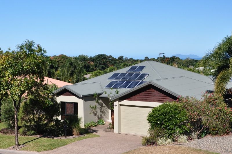 17 MacArthur Close, PALM COVE, QLD 4879