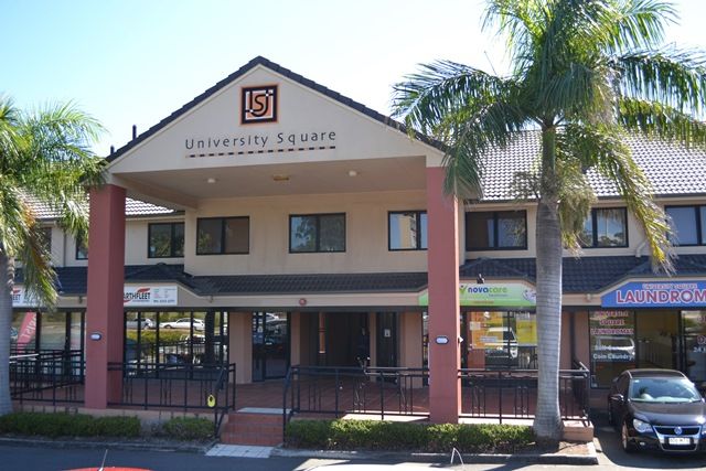 PARKWOOD, QLD 4214