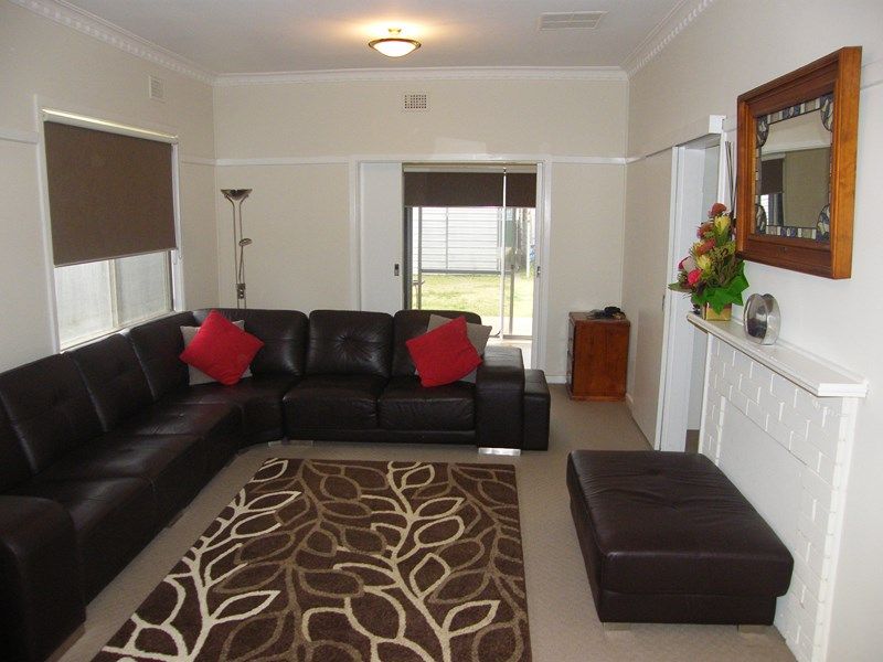 17 Grenfell Street, FORBES, NSW 2871