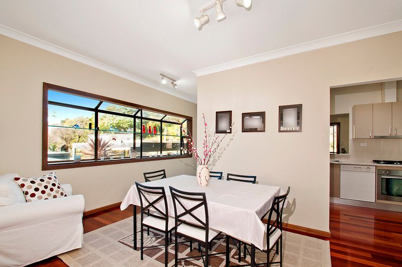 10 Tobruk Avenue, ENGADINE, NSW 2233