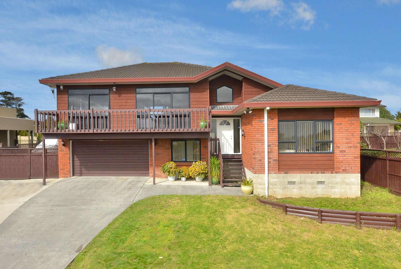 99 Eugenia Rise, TOTARA HEIGHTS, Manukau City