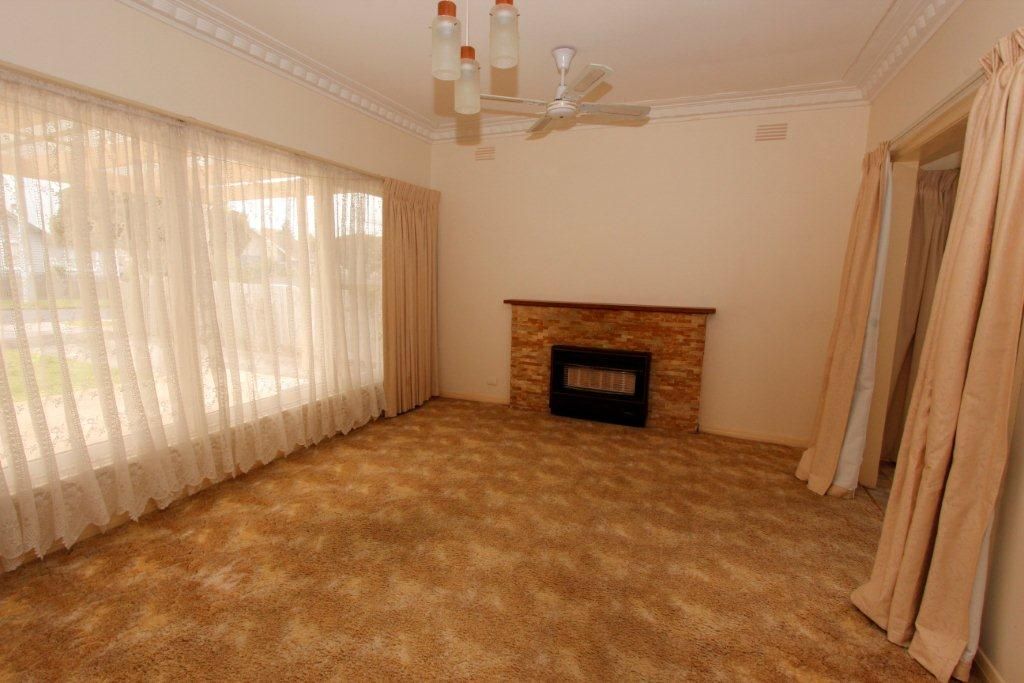 25 Summit Avenue, BELMONT, VIC 3216
