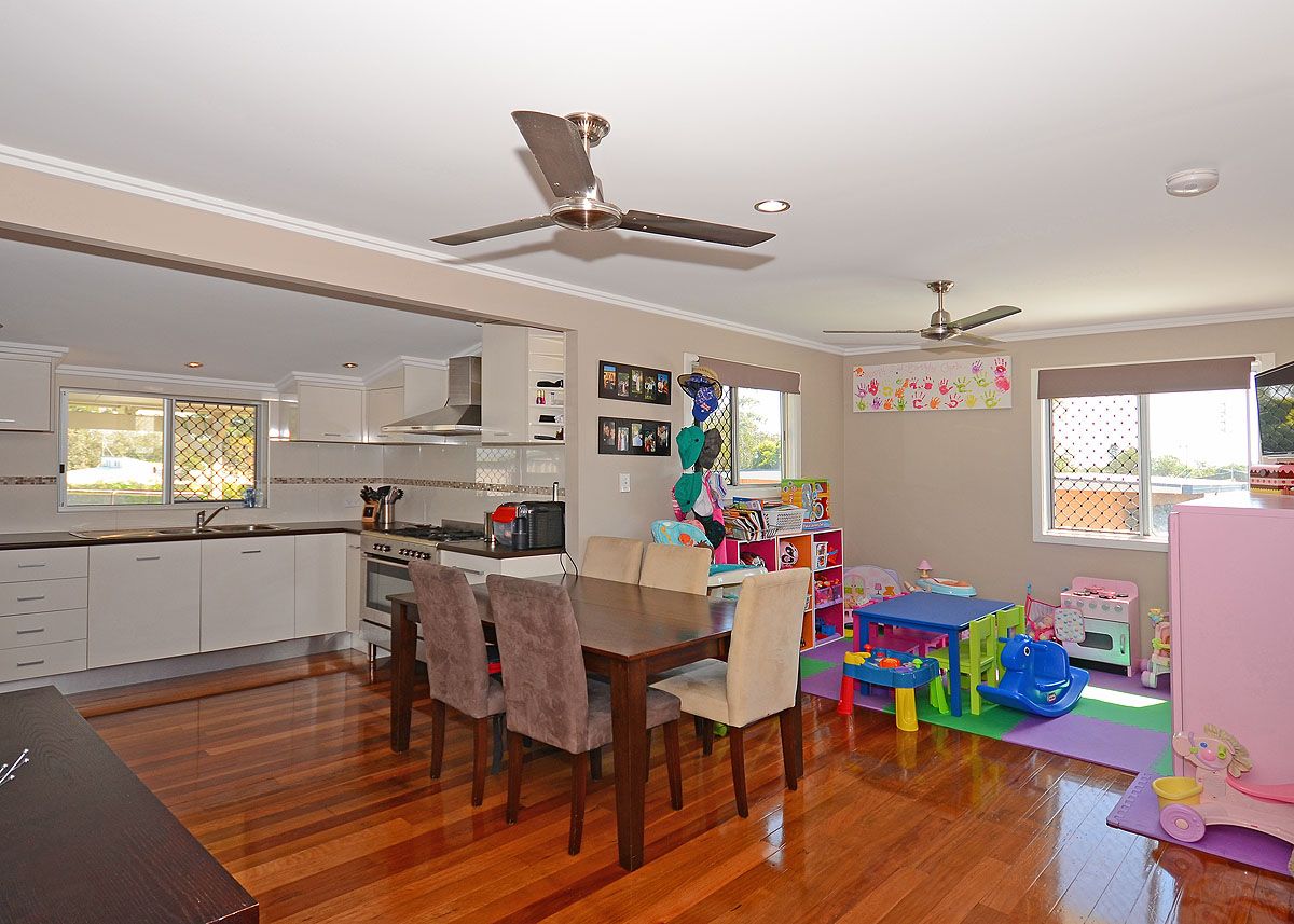 21 Urangan Street, TORQUAY, QLD 4655