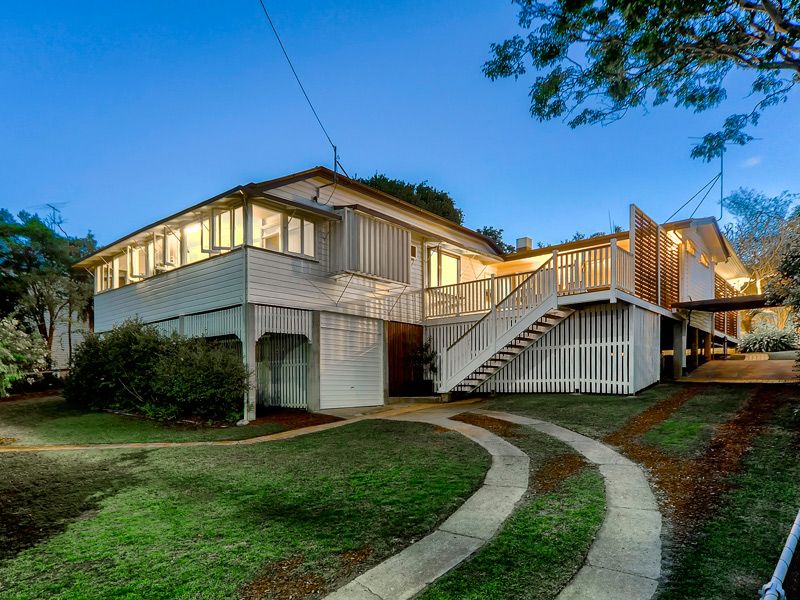 6 Thomas Street, GRANGE, QLD 4051