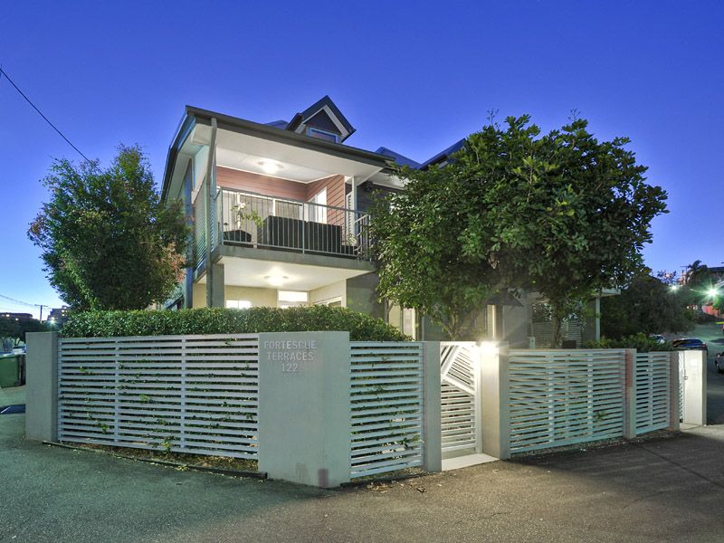 122 Fortescue Street, SPRING HILL, QLD 4000