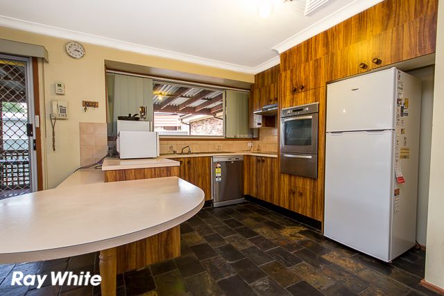 25 Cree Crescent, GREENFIELD PARK, NSW 2176
