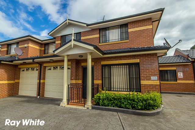10-12 Justin Street, SMITHFIELD NSW 2164