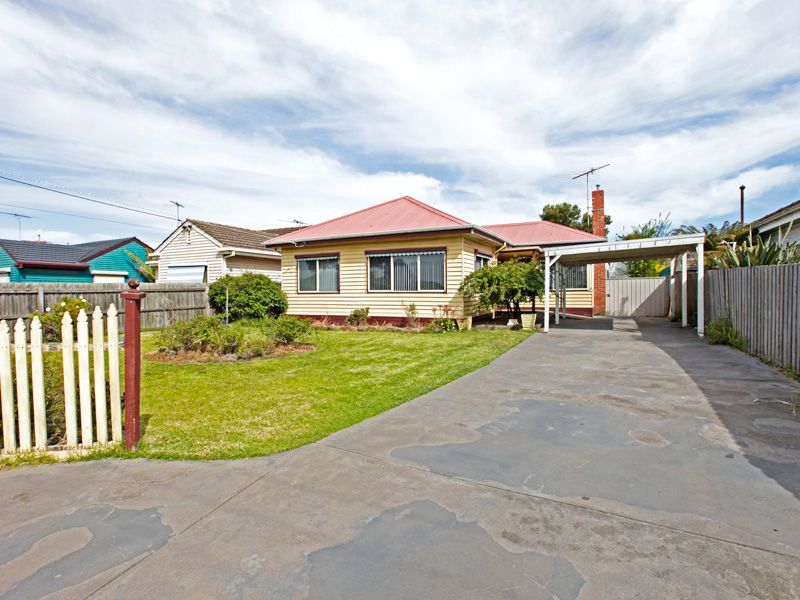 112 Vines Road, HAMLYN HEIGHTS, VIC 3215