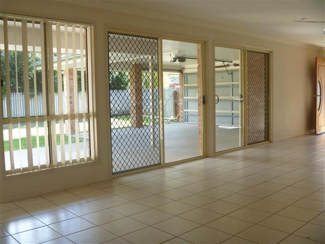 3 Joyner Close, GLEN EDEN, QLD 4680