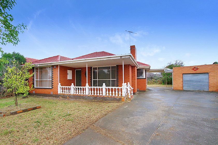 18 Prince Andrew Avenue, LALOR VIC 3075