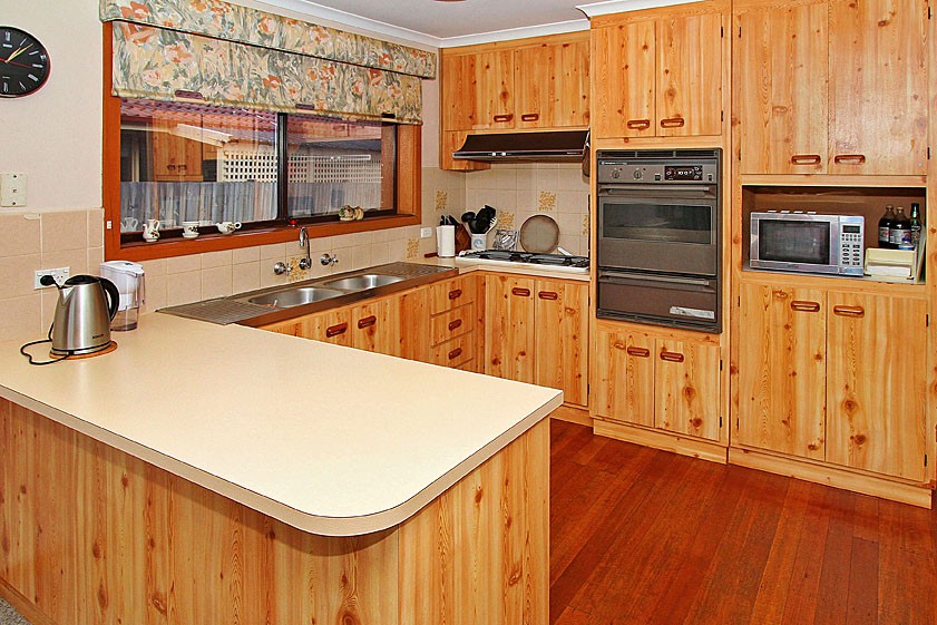 4 Cassia Court, MILL PARK, VIC 3082