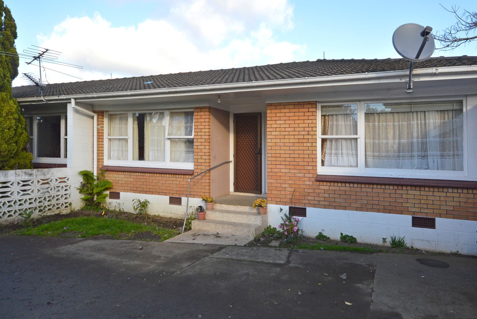 6/35 Wallace Road, PAPATOETOE, Manukau City