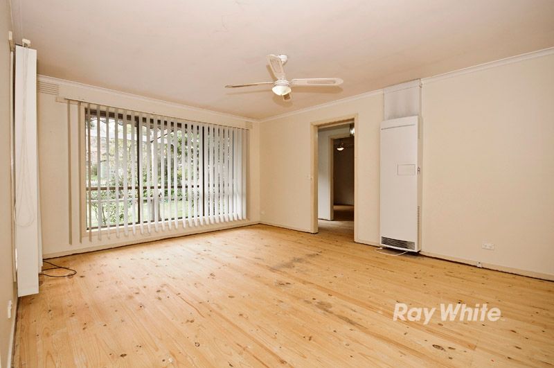 52 Chartwell Drive, WANTIRNA, VIC 3152