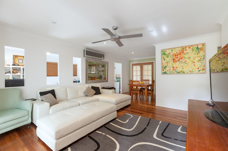 49 Parfrey Drive, ROCHEDALE SOUTH, QLD 4123