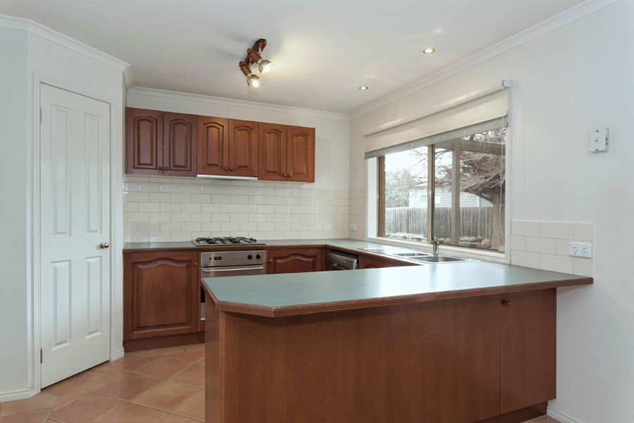 8 Brookfield Avenue, BROOKFIELD, VIC 3338