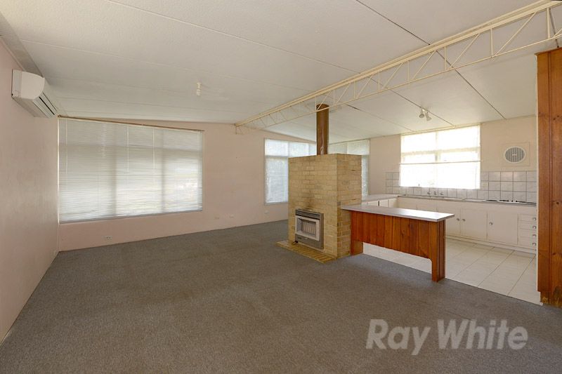 2 Begonia Avenue, BAYSWATER, VIC 3153