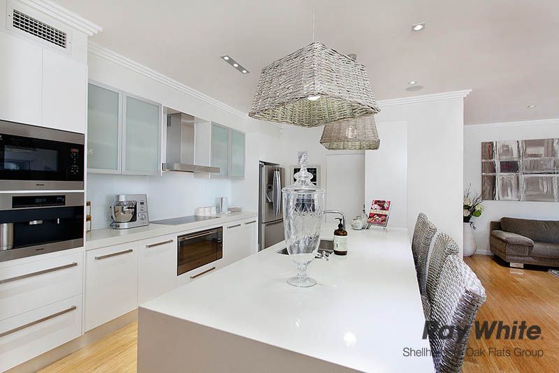11 The Esplanade, OAK FLATS, NSW 2529