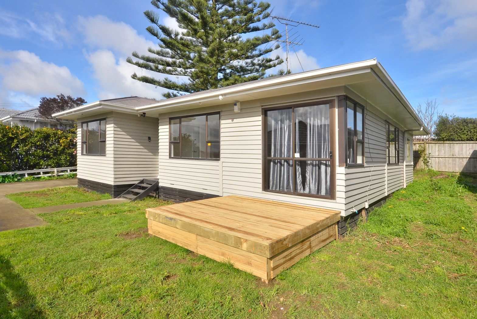 9 Beaumonts Way, MANUREWA, Manukau City