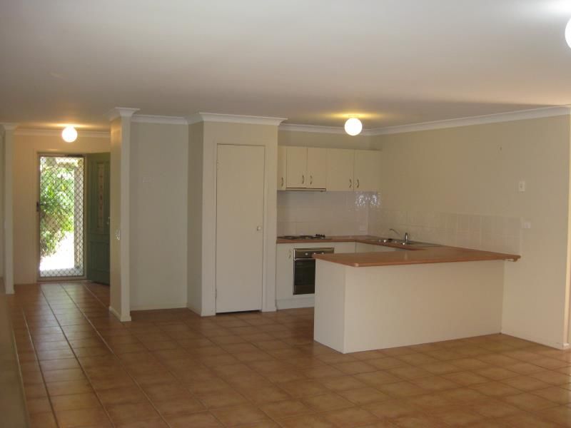 6 David Close, SCARBOROUGH, QLD 4020