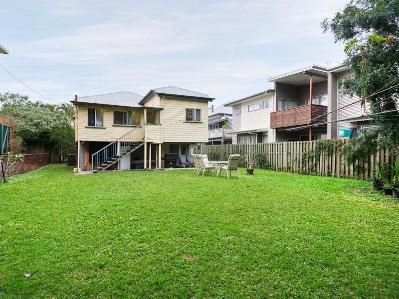 64 Allen Street, HAMILTON, QLD 4007