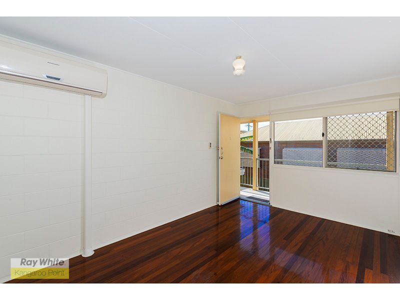 110 McIlwraith Avenue, NORMAN PARK QLD 4170