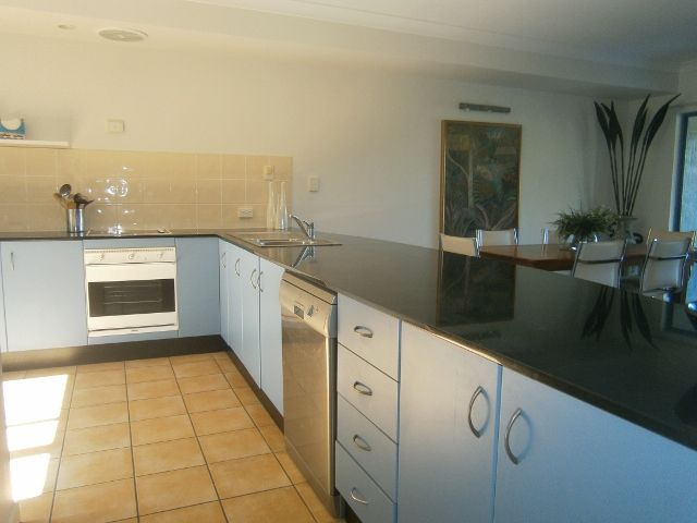 9/16-20 Ray Street, YORKEYS KNOB, QLD 4878
