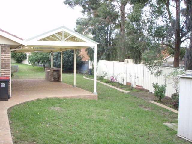 22 Lehmann Place, GLENMORE PARK, NSW 2745