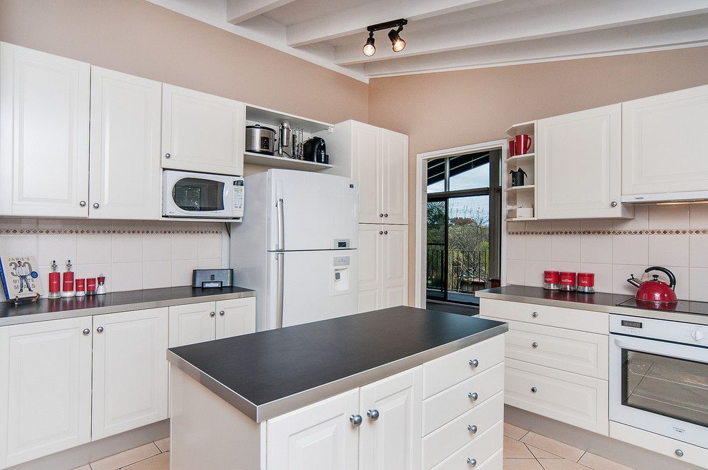 13 Ernest Crescent, HAPPY VALLEY, SA 5159