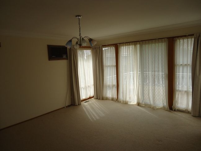 27 Hoddle Avenue, GOULBURN, NSW 2580