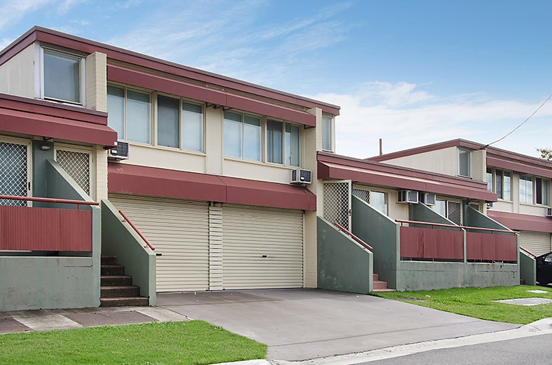 3/2 Clarence Road, KEDRON, QLD 4031