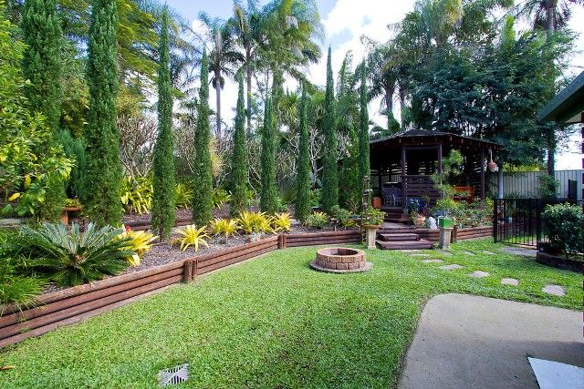 6 Woodshire Court, CARRARA, QLD 4211