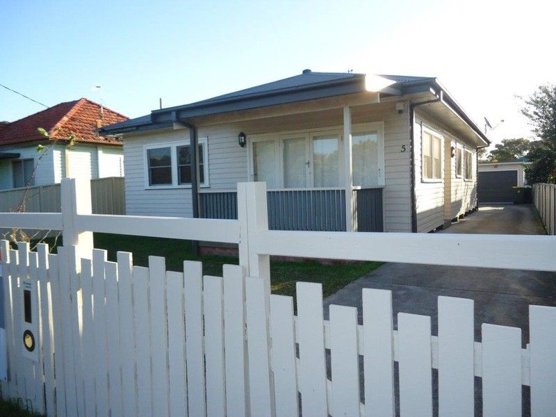 5 Jellicoe Parade, NEW LAMBTON, NSW 2305
