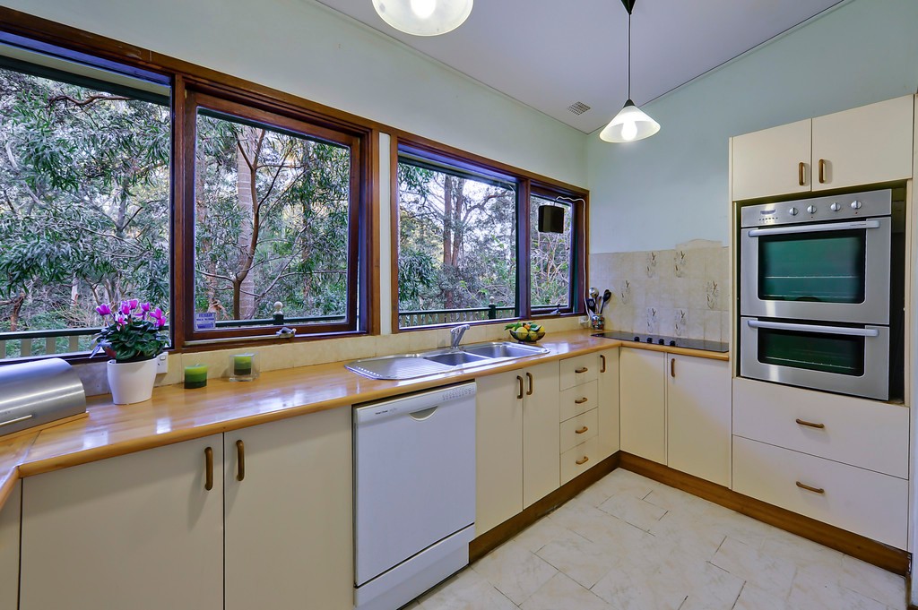 20 Butterfield Street, THORNLEIGH, NSW 2120