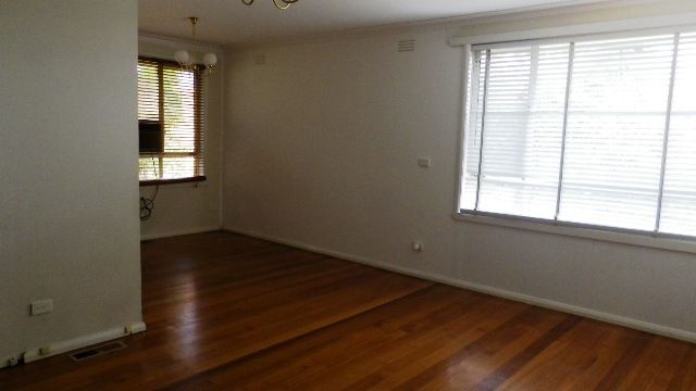 14 Bradstreet Road, MOUNT WAVERLEY, VIC 3149