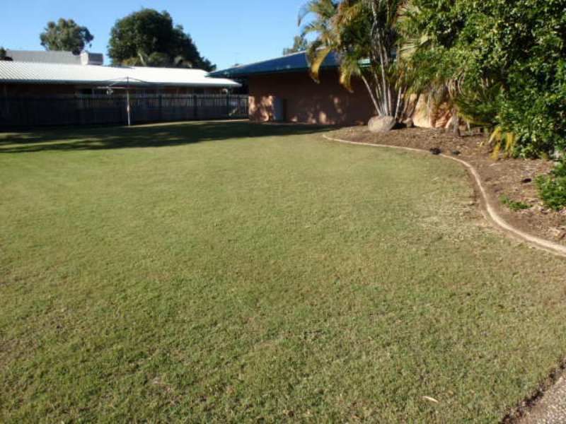8 Roseanne Road, EMERALD, QLD 4720