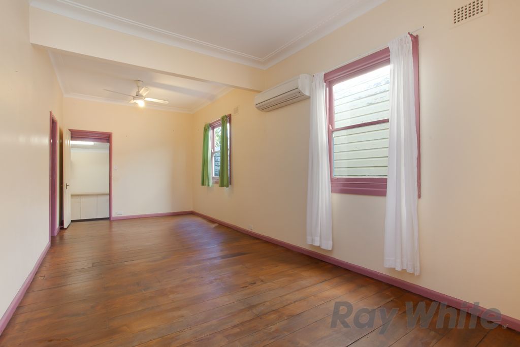 42 Young Street, CARRINGTON, NSW 2294