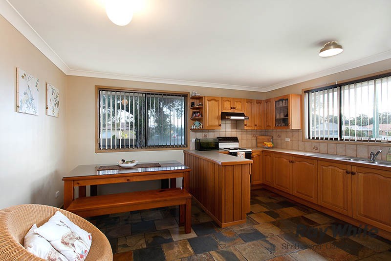 1 Acacia Avenue, ALBION PARK RAIL, NSW 2527