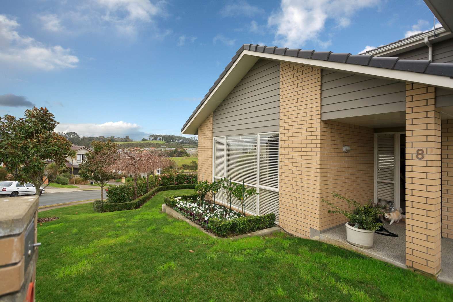 8 Canyon Drive photo 3