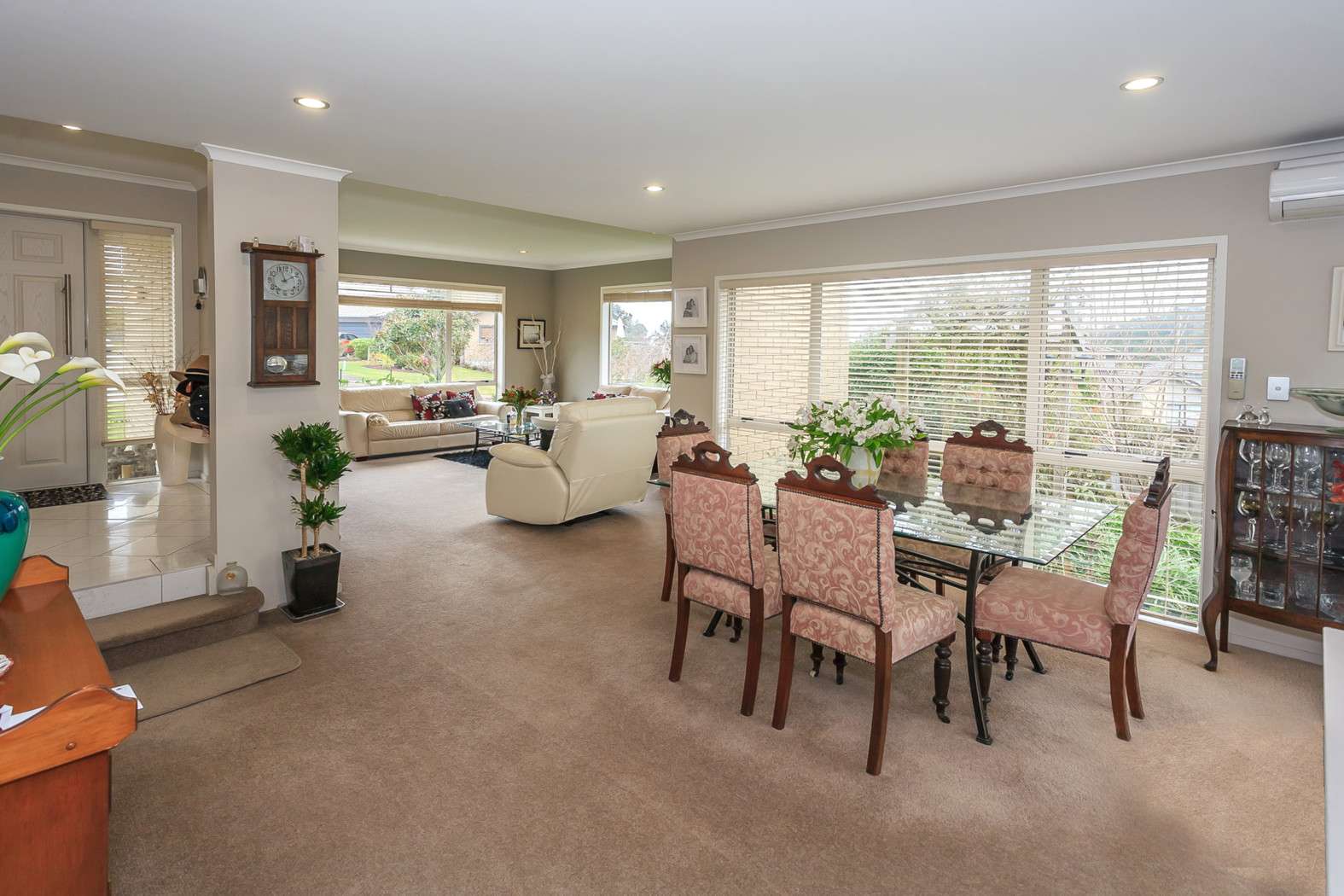 8 Canyon Drive photo 2