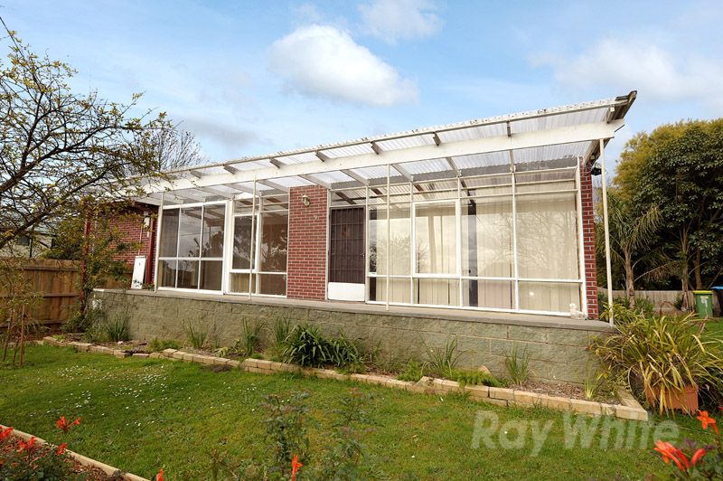 9 California Crescent, FERNTREE GULLY VIC 3156