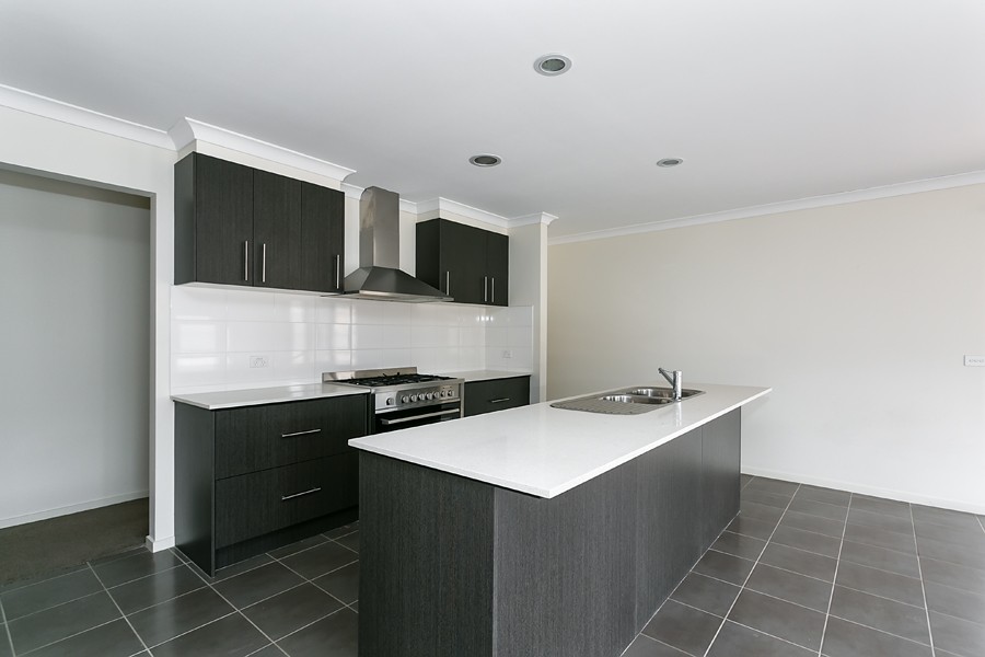 7 Maple Close, MELTON WEST, VIC 3337