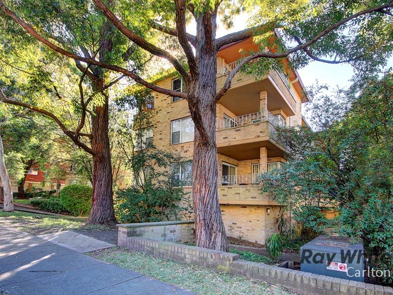22 Garfield Street, CARLTON NSW 2218