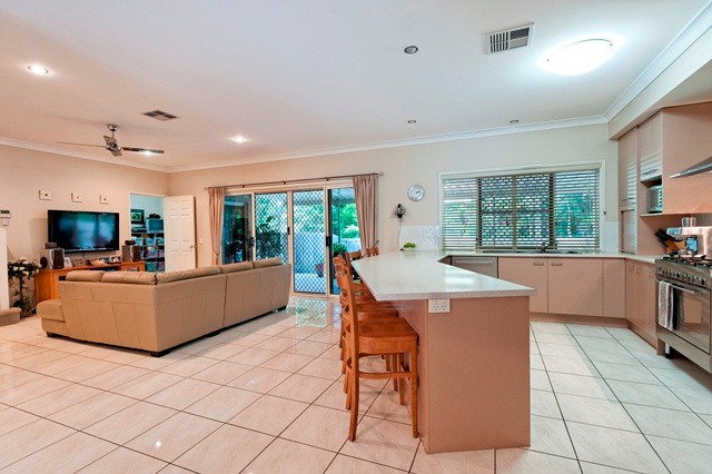 5 Hallmark Court, BUDERIM, QLD 4556