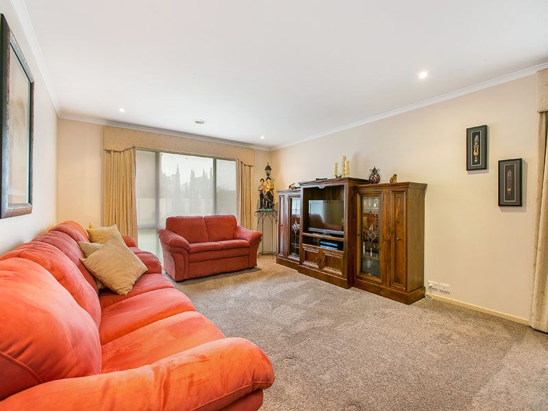 25 Heathland Way, DINGLEY VILLAGE, VIC 3172