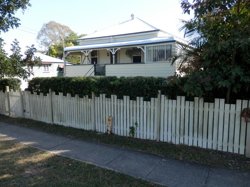 50 Glebe Road, NEWTOWN QLD 4305