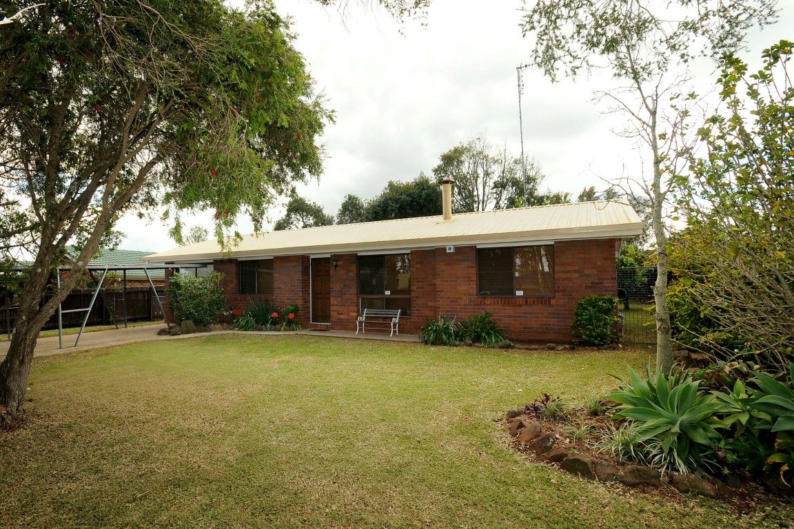 5 Hinkler Crescent, WILSONTON QLD 4350